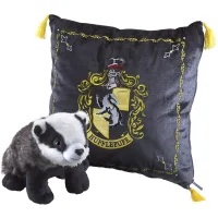 PELUCHE PACK THE NOBLE COLLECTION HARRY POTTER TEJON MASCOTA HUFFLEPUFF + COJIN HUFFLEPUFF