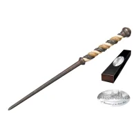 REPLICA THE NOBLE COLLECTION HARRY POTTER ALECTO CARROW VARITA CON CAJA Y PLACA DE IDENTIFICACION
